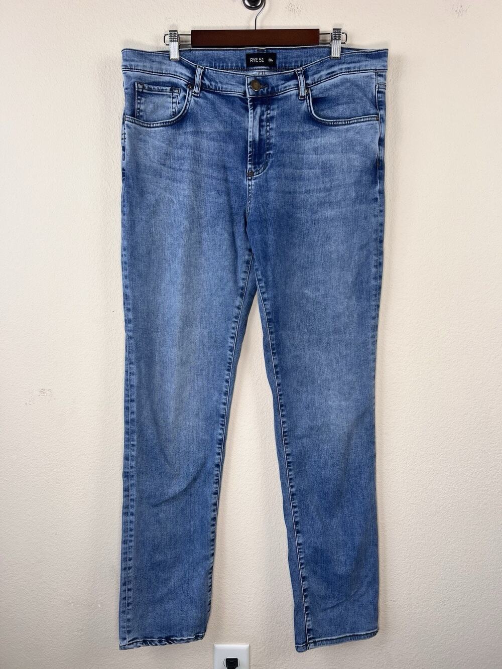 RYE 51 Blue Stretch Denim Men’s Jeans 38W Slim Straight Modern Casual Denim